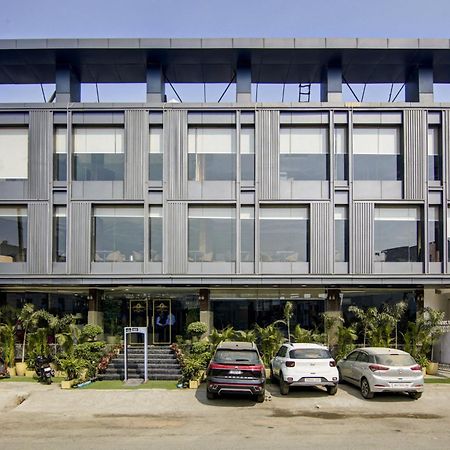 Hotel The Prithvi Near Delhi Airport Νέο Δελχί Εξωτερικό φωτογραφία